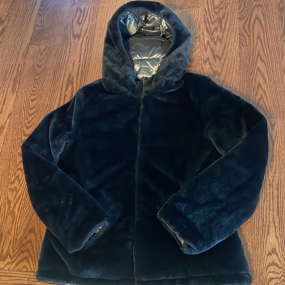 ANDREW MARC women’s REVERSIBLE metallic gray blk puffer / plush hooded jacket M - Picture 7 of 17